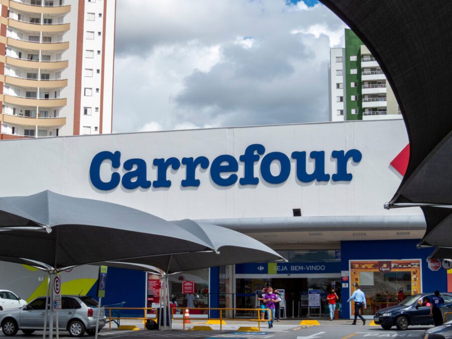 Featured image for “Carrefour declara guerra ao racismo”