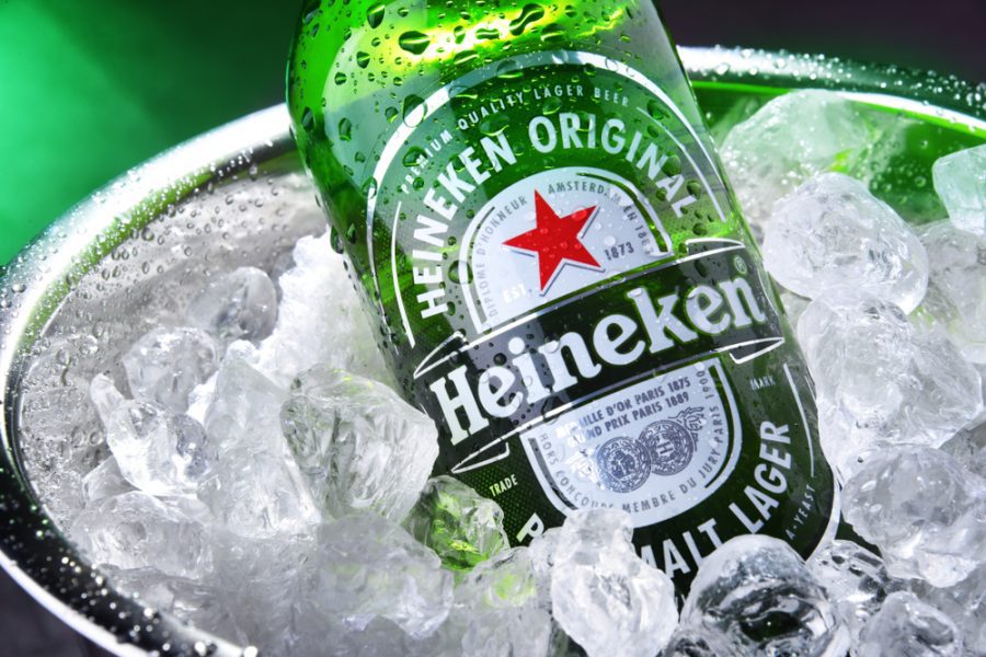 Featured image for “Grupo Heineken adota PCR com 30% de plástico reciclado”