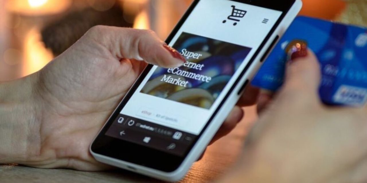 Featured image for “Cresce o número de brasileiros que fazem compras com celular”