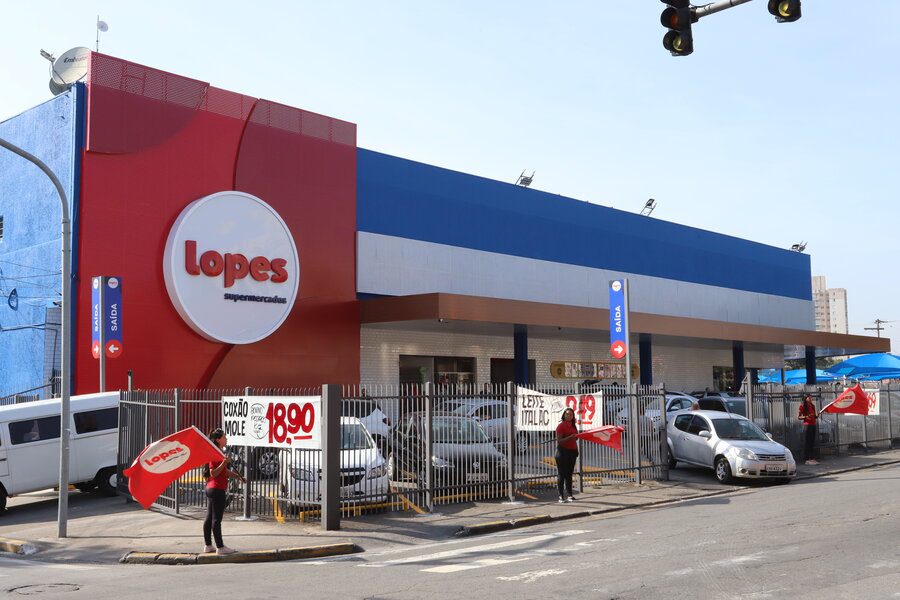 Featured image for “Lopes Supermercados e Raiz Superatacado participam do Marcas Campeãs”