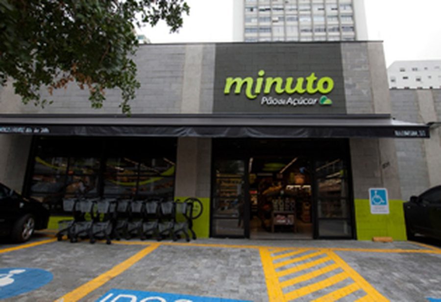 Featured image for “Minuto Pão de Açúcar turbina logística reversa de vidro e pet”