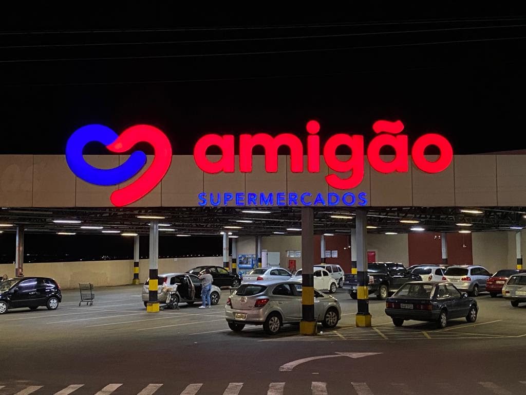 Featured image for “Supermercados Cidade Canção adotam marca Amigão no Paraná”