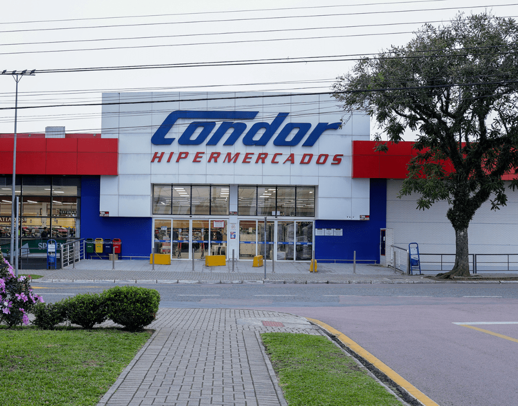 Featured image for “Condor investe R$ 4 milhões em revitalização de loja em Curitiba, PR”