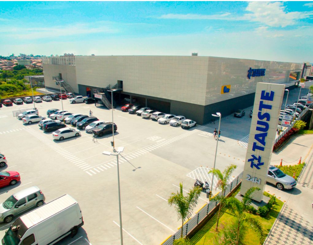 Featured image for “Grupo Tauste Supermercados adquire terreno de antiga fábrica do Grupo Campari”