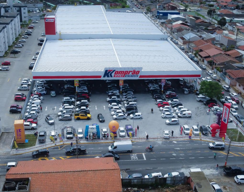 Featured image for “Grupo Koch segue forte ritmo de expansão e inaugura primeira loja em Laguna (SC)”