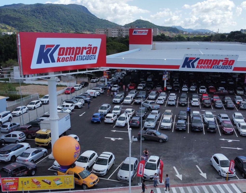 Featured image for “Grupo Koch inaugura loja Komprão em Palhoça (SC)”