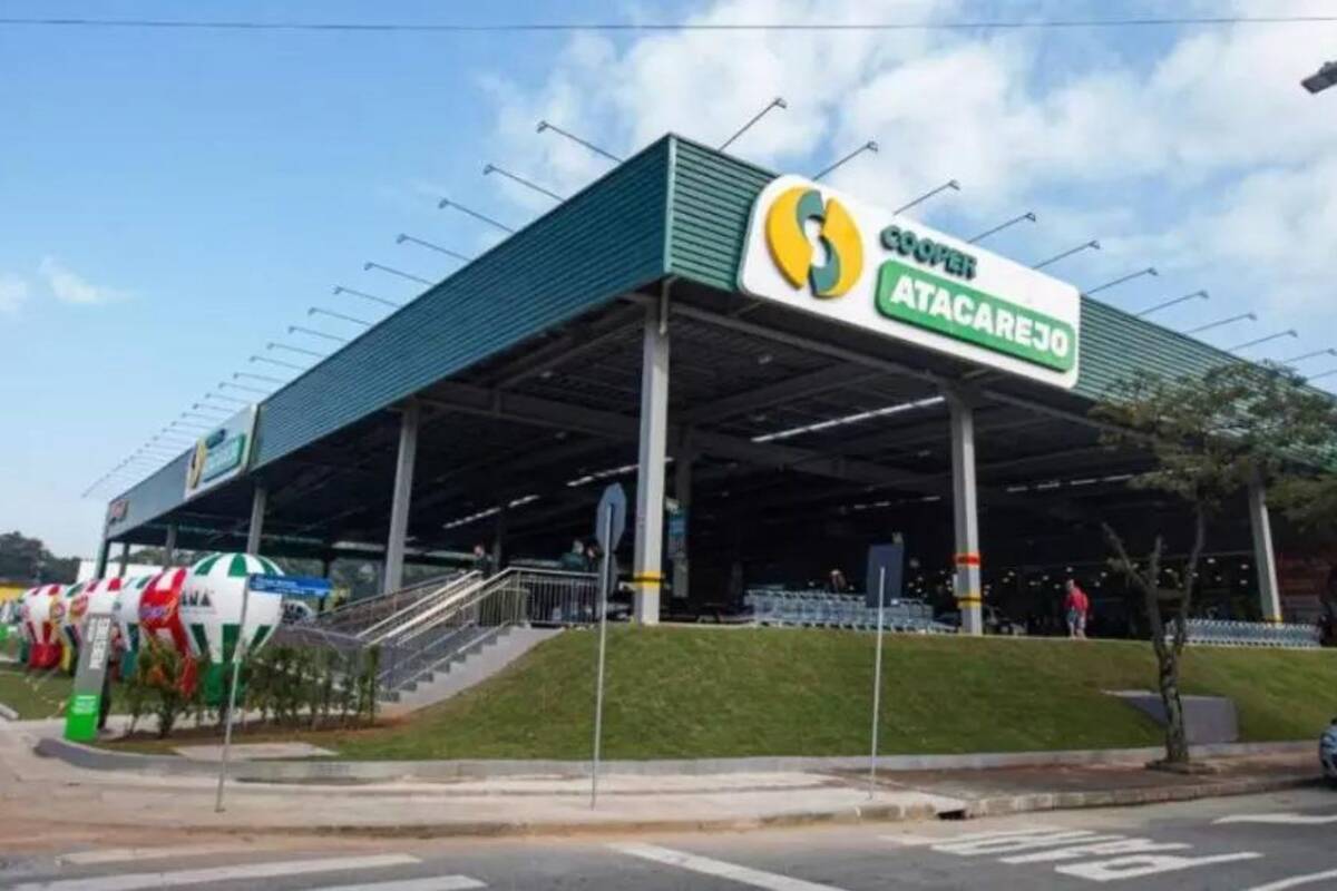 Rede Cooper supera R$ 100 milhões em economia aos cooperados e acelera expansão
